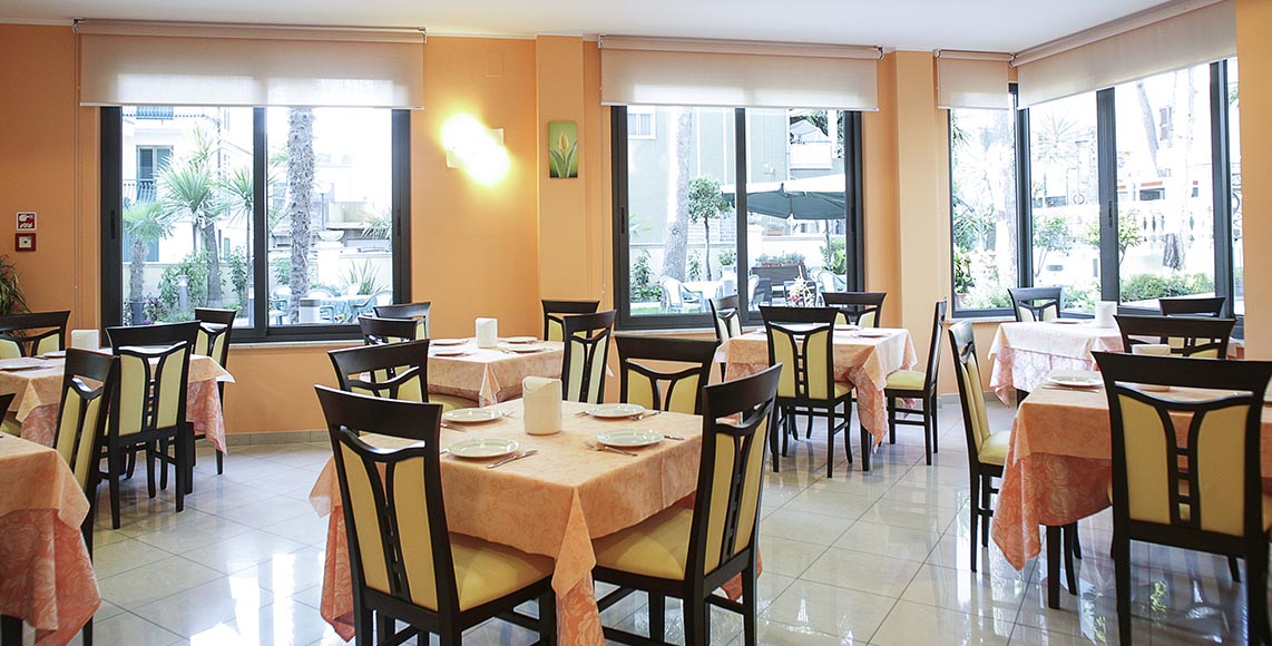 hotel abruzzo teramo pineto italia